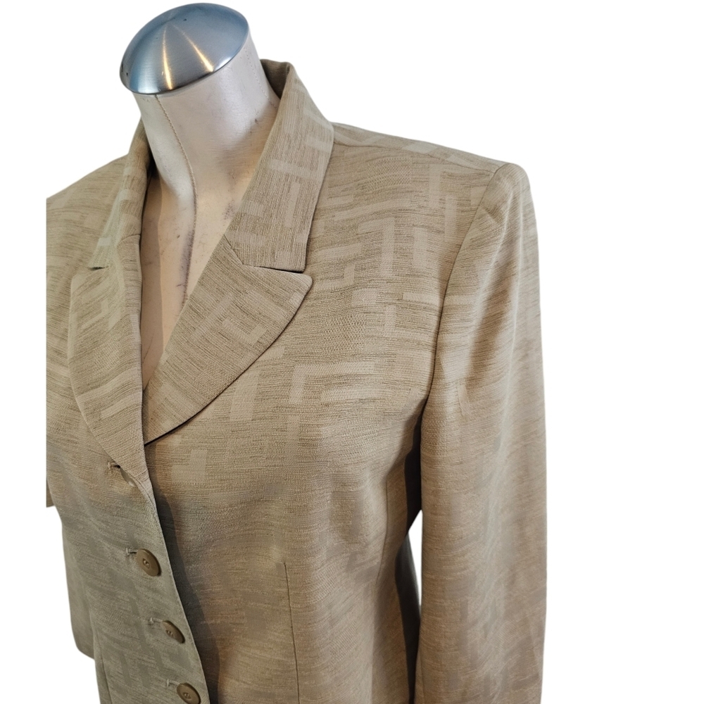 Le Suit Size 8P Taupe Color Skirt Suit - Picture 3 of 9